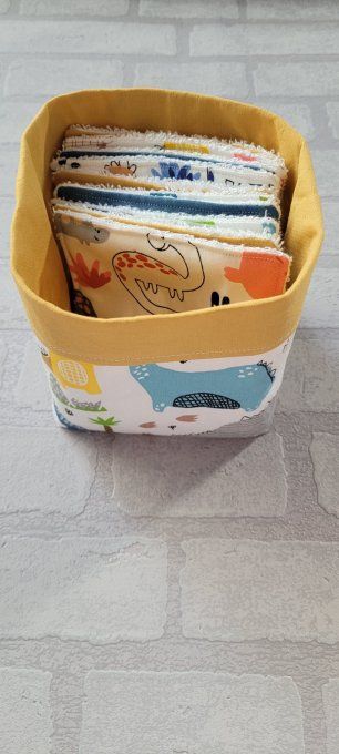 Panier + 10 lingettes démaquillantes « MARBY »