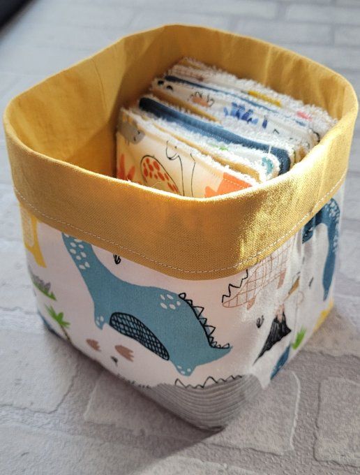 Panier + 10 lingettes démaquillantes « MARBY »